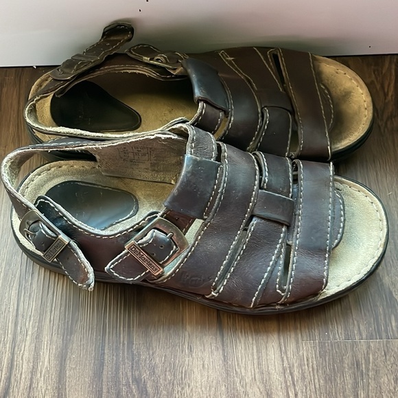 Dr. Martens Fisherman Men’s Brown Leather Sandals with Buckle Size 10